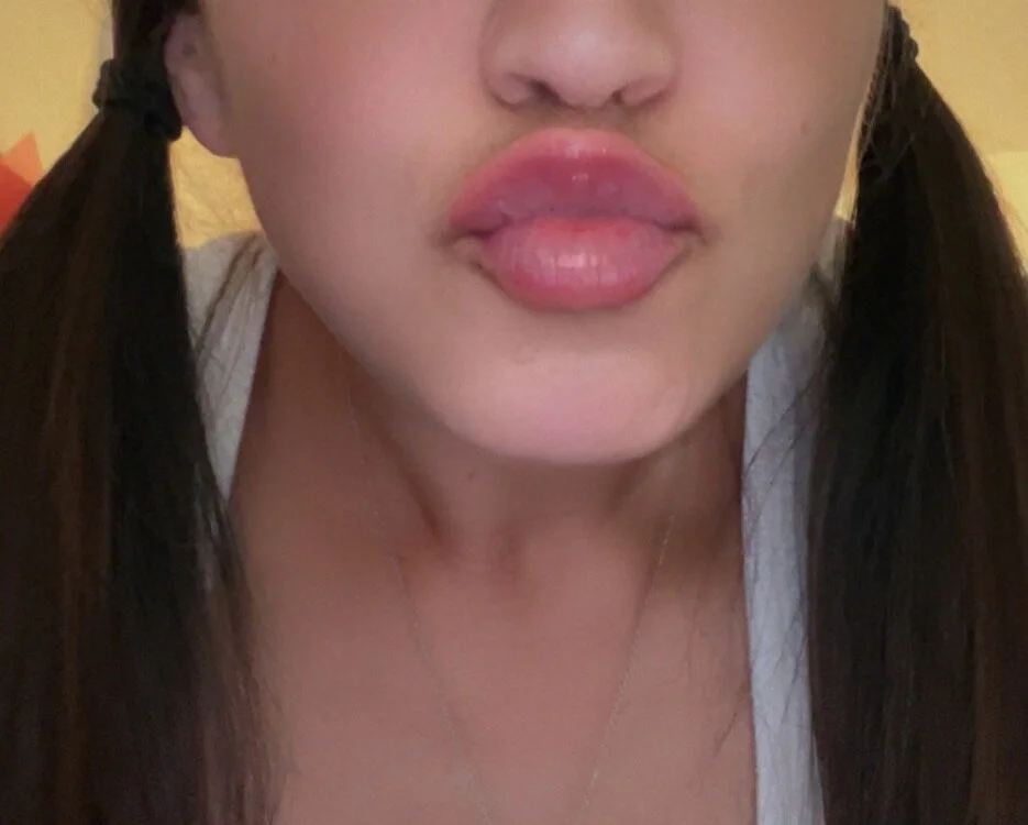 LexxxiLuvsLair's Offline XXX Chat