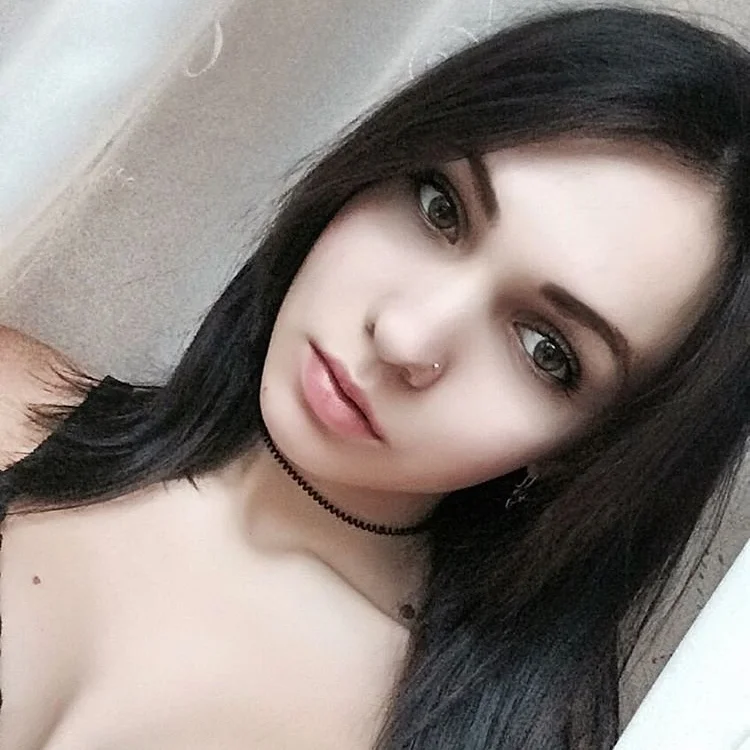 sweetdoll1's Offline Chat Room