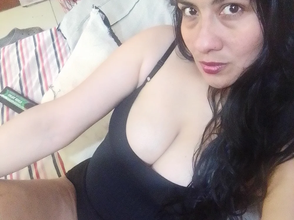 แชท XXX ออฟไลน์ของ ScarletRegime