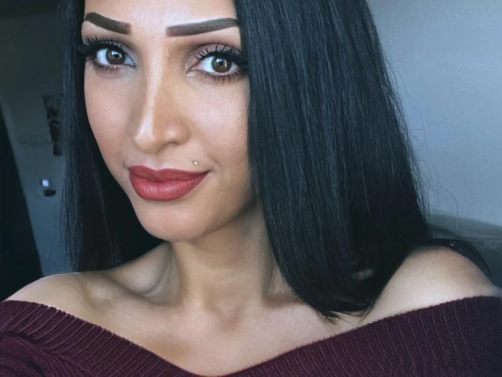 Ariabellee Offline XXX-Chat