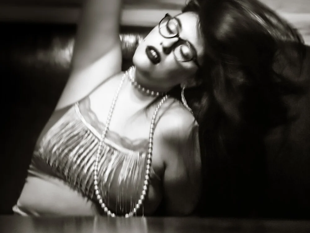 Mersedes_Rosso's Offline XXX Chat