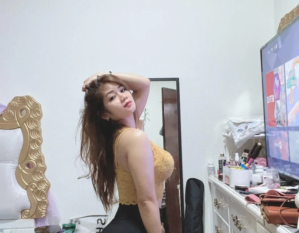 Sweat40_pretty 離線 XXX 聊天