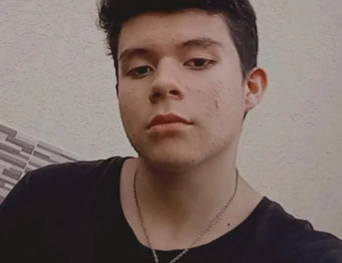 AndyFame1 offline XXX-chat