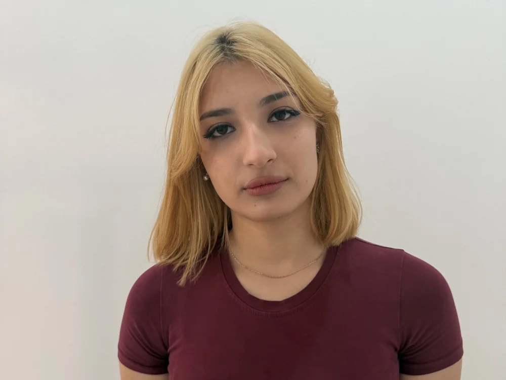 TiaOconner's Offline Chat Room