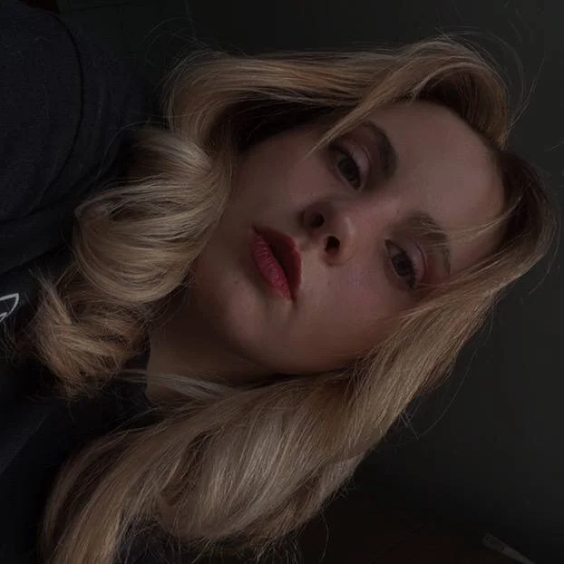Offline chatovací místnost MarryKiss33