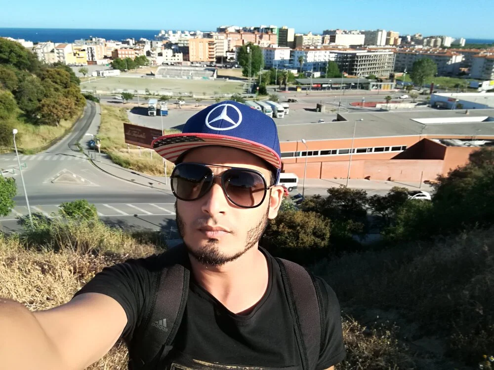 UnlacingSinglet Offline XXX-chat