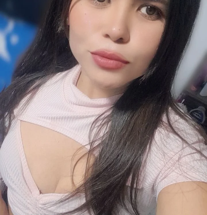Meli0705's Offline Chat Room