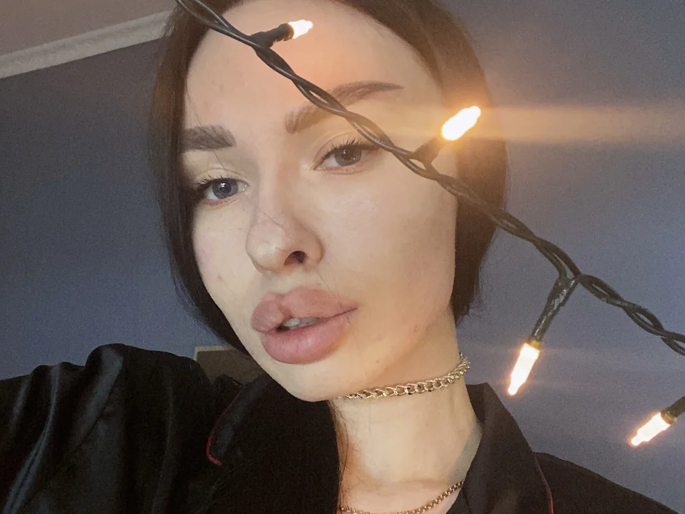Megan_x_Grace's Offline XXX Chat