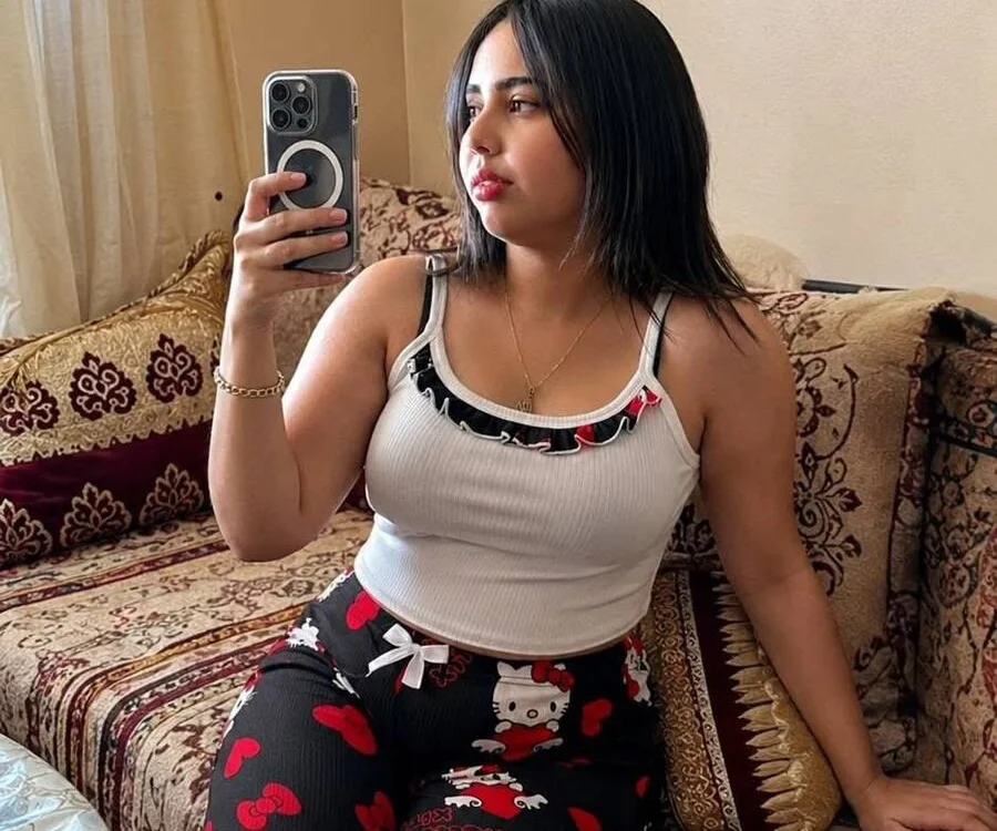 Karo_lin's Offline XXX Chat