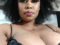 Модель ThickyMinajxx