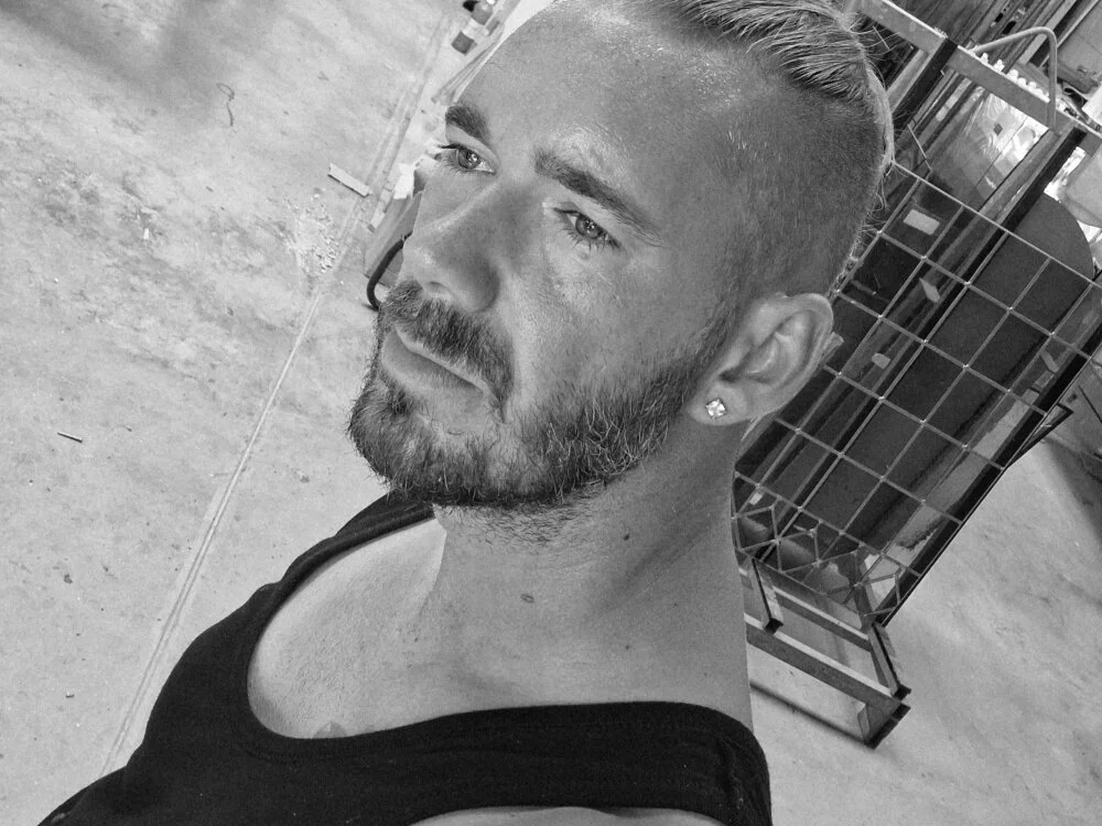 Offline XXX chat Dernachbar89