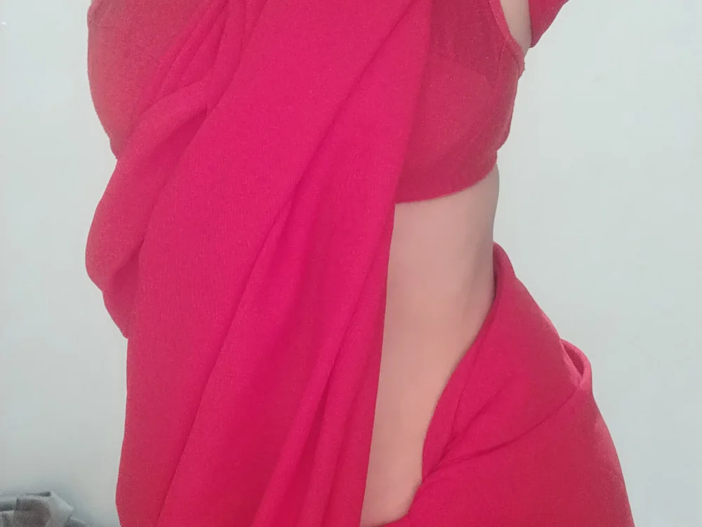 Me_ruchi Adlı Modelin Çevrimdışı Sohbet Odası