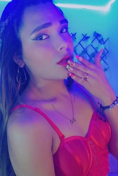 Sofia_Hot_Latina's Offline XXX Chat