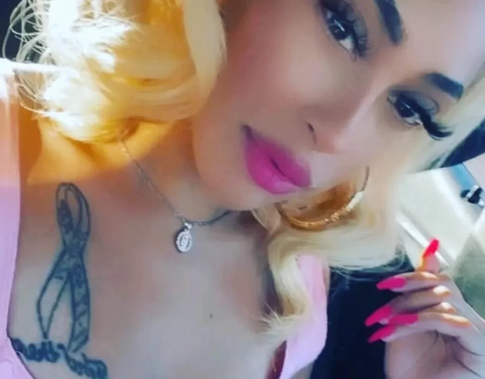 thepeachwobbler's Offline XXX Chat