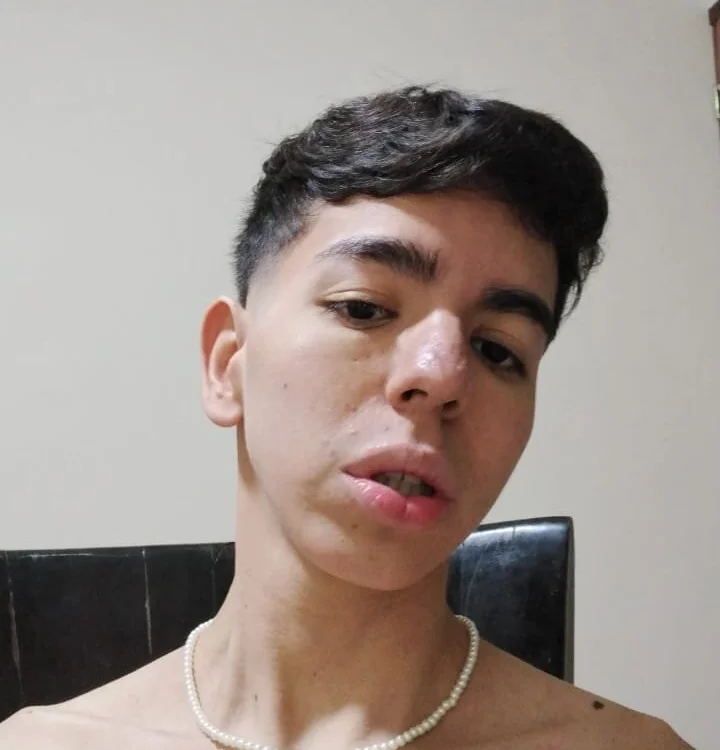 andres_hard_ offline chatrum