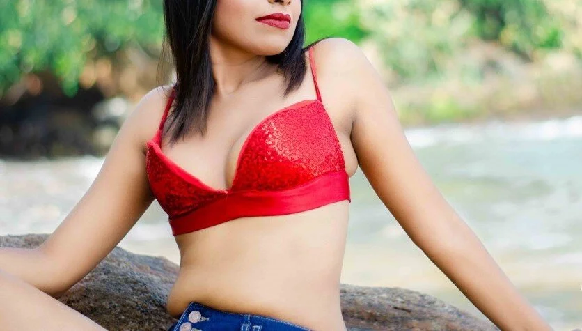 anne_white@xh Offline XXX-Chat