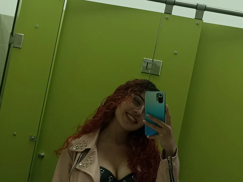 Sele_aker's Offline XXX Chat