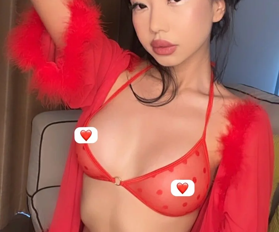 yoonipooni's Offline XXX Chat