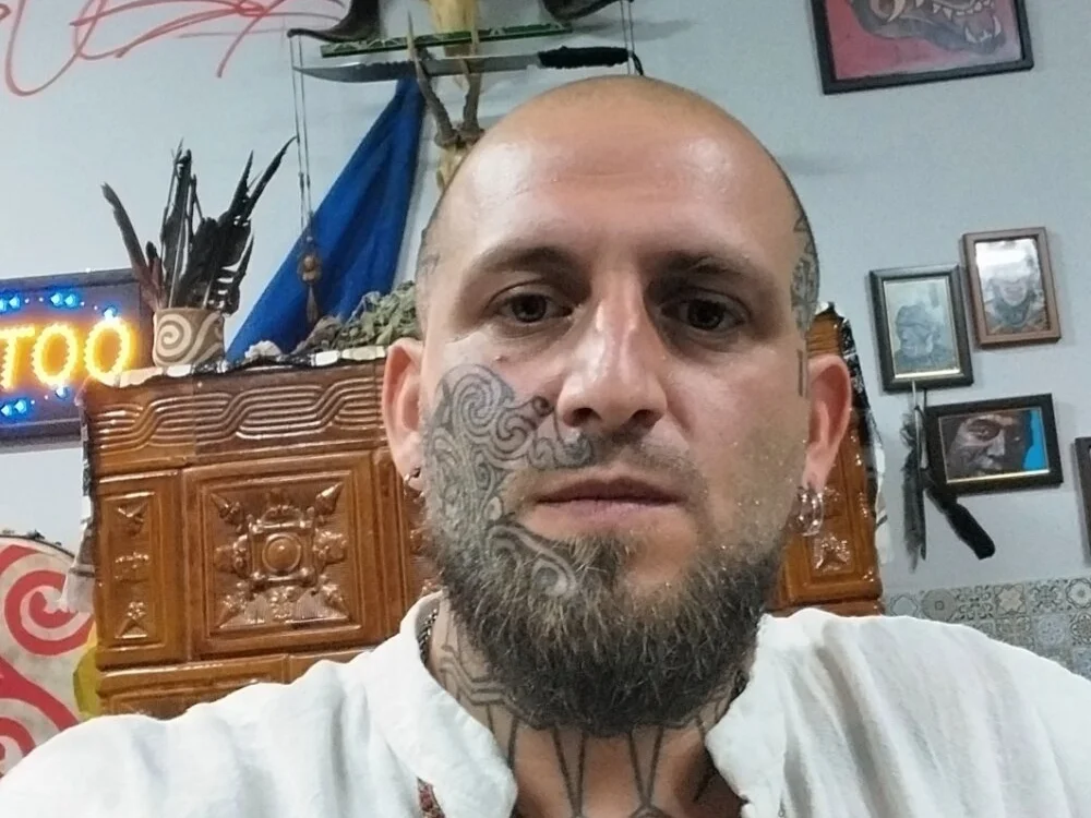 TattooedDick92 Chat XXX offline