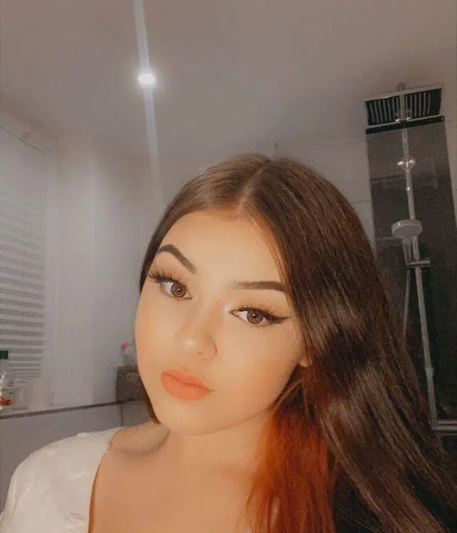 eriroyr offline XXX-chat