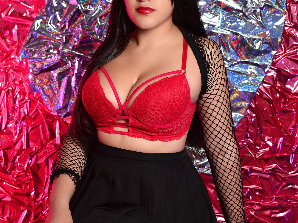 LolySaenz_'s Offline Chat Room