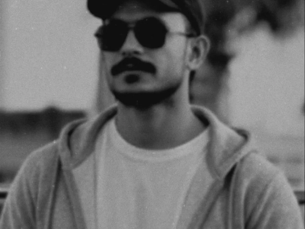 SteepedSpoiler Chat XXX offline