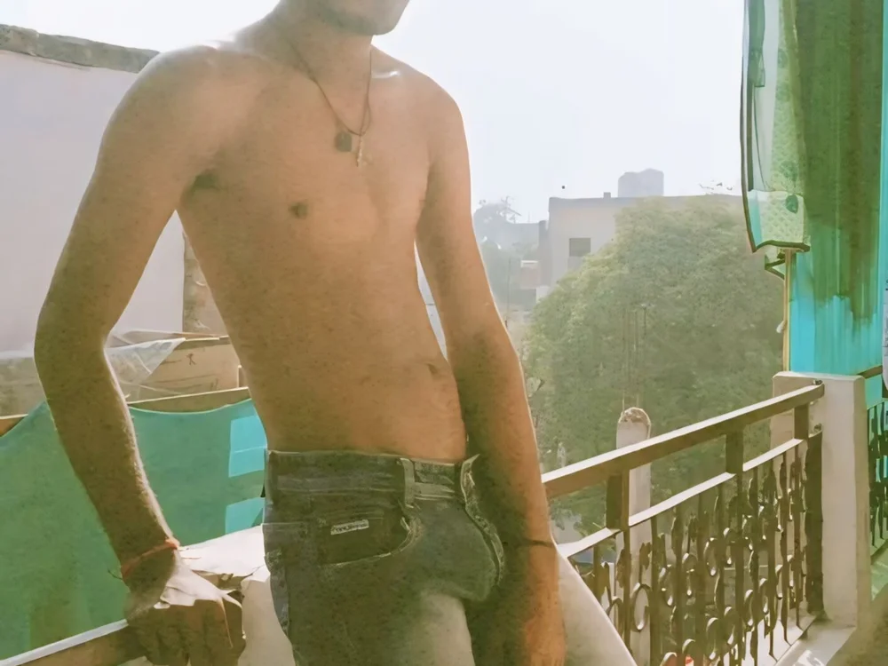poojagupta662 離線 XXX 聊天