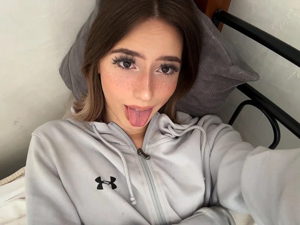 Sofa_Princessa's Offline Chat Room