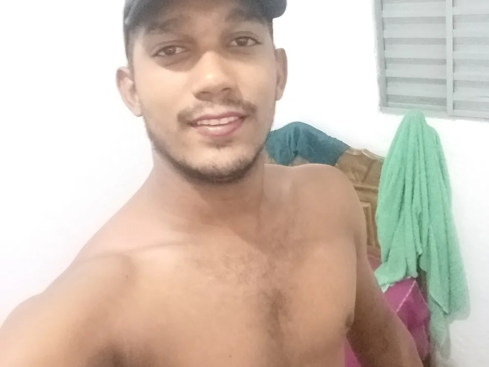 Deniodamasio Chat XXX Ngoại tuyến