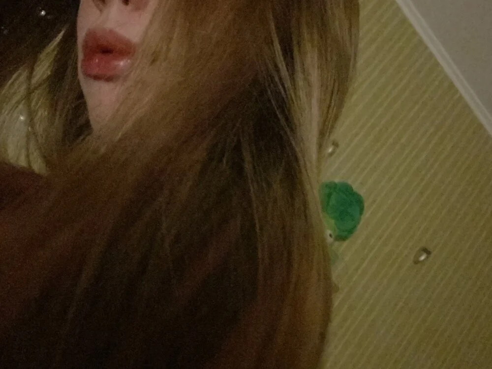 lada2k4's Live XXX Chat