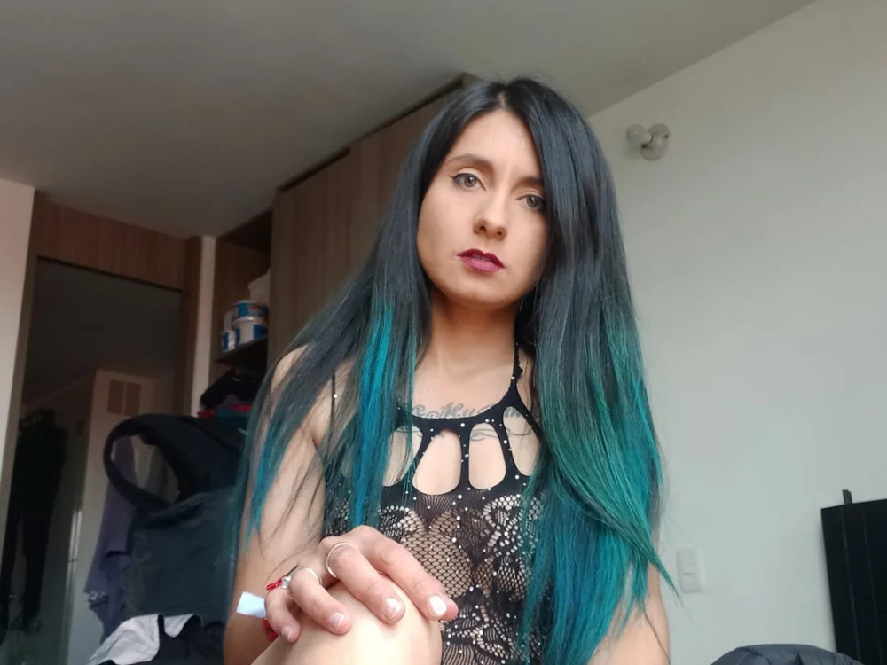HannabeSecret's Offline Chat Room