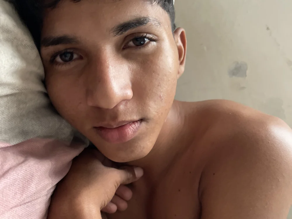 Juan_23cs' Offline XXX Chat