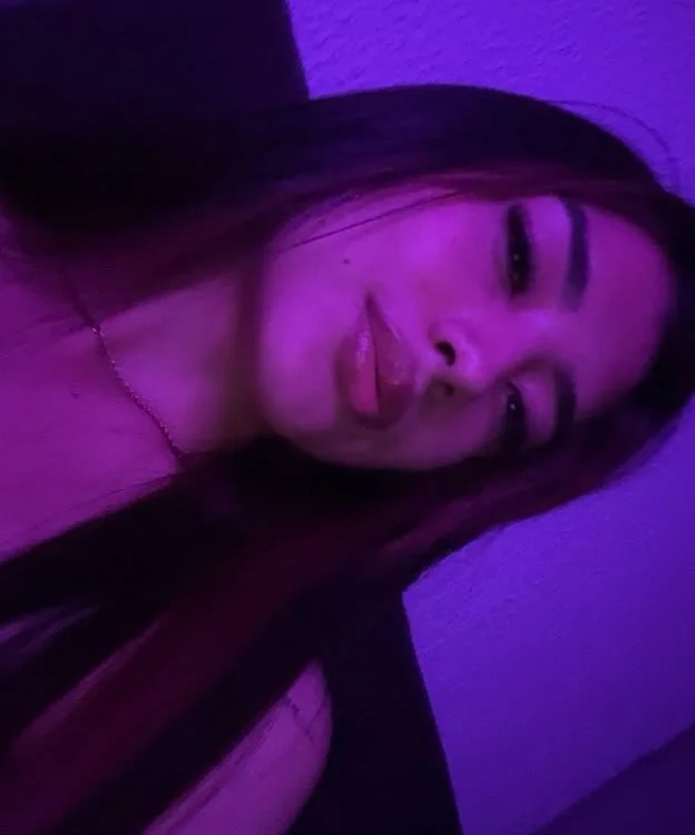 shatta_bdsm_ Offline XXX-Chat