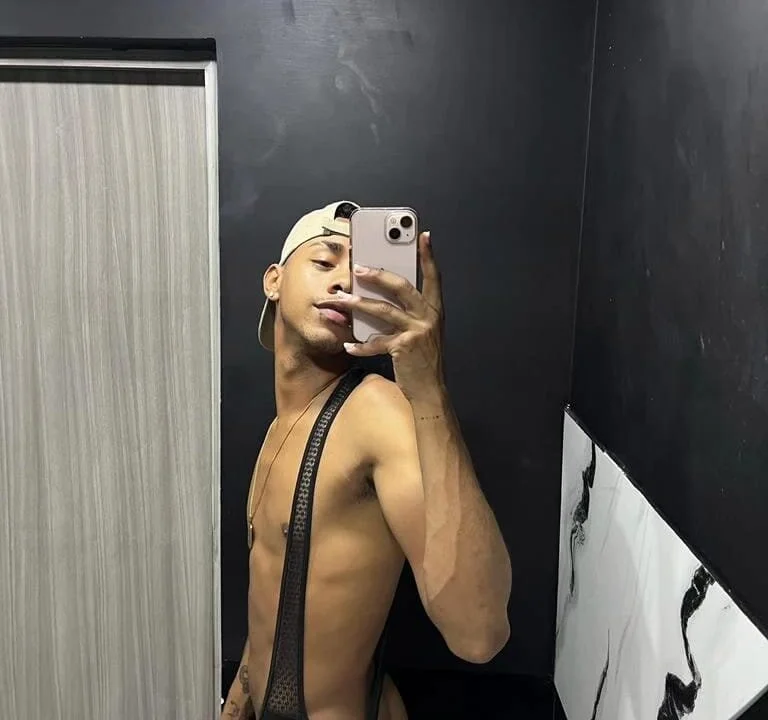 Jimmy_Brown1's Offline XXX Chat