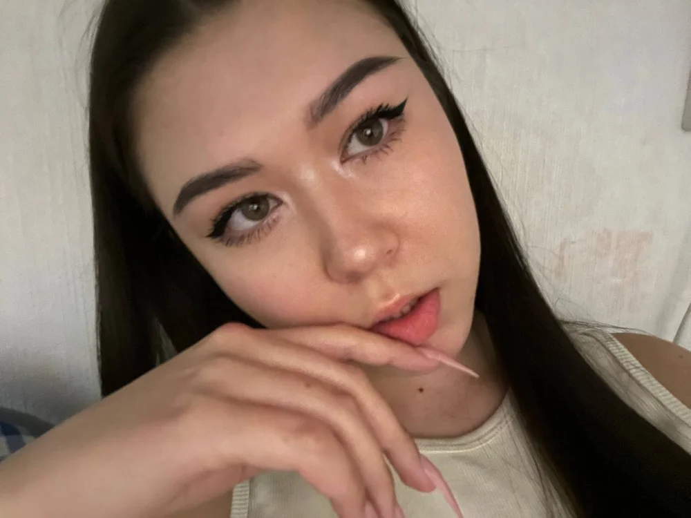 Daisy_Kelly's Offline Chat Room
