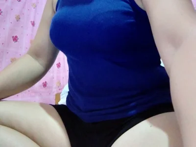 XXLorie_02 webcam livesex profile in hairy cams