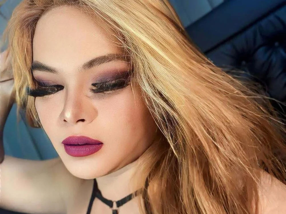 Ur_Hot_Mermaid's Offline XXX Chat