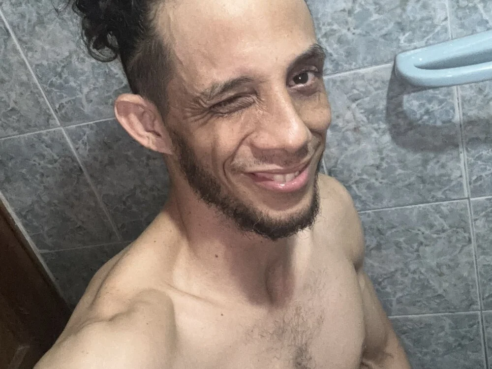 yisushotlarge's Offline XXX Chat