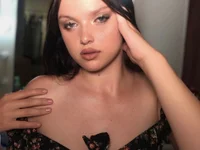 Chamoomilen Live XXX chat