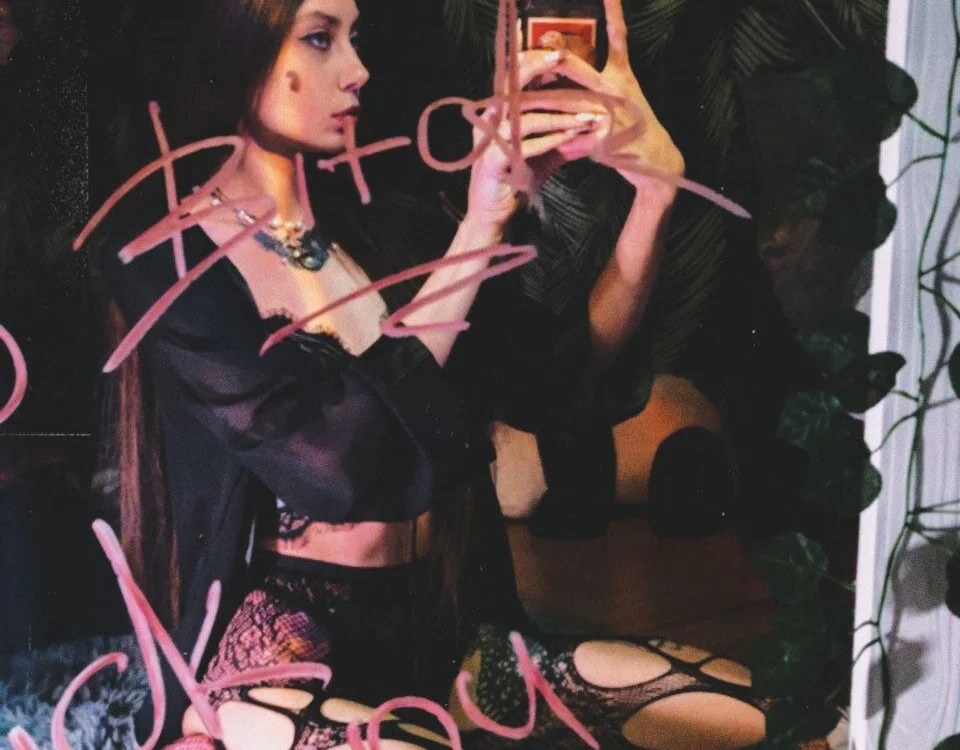 _Lustica_ 오프라인 XXX 채팅