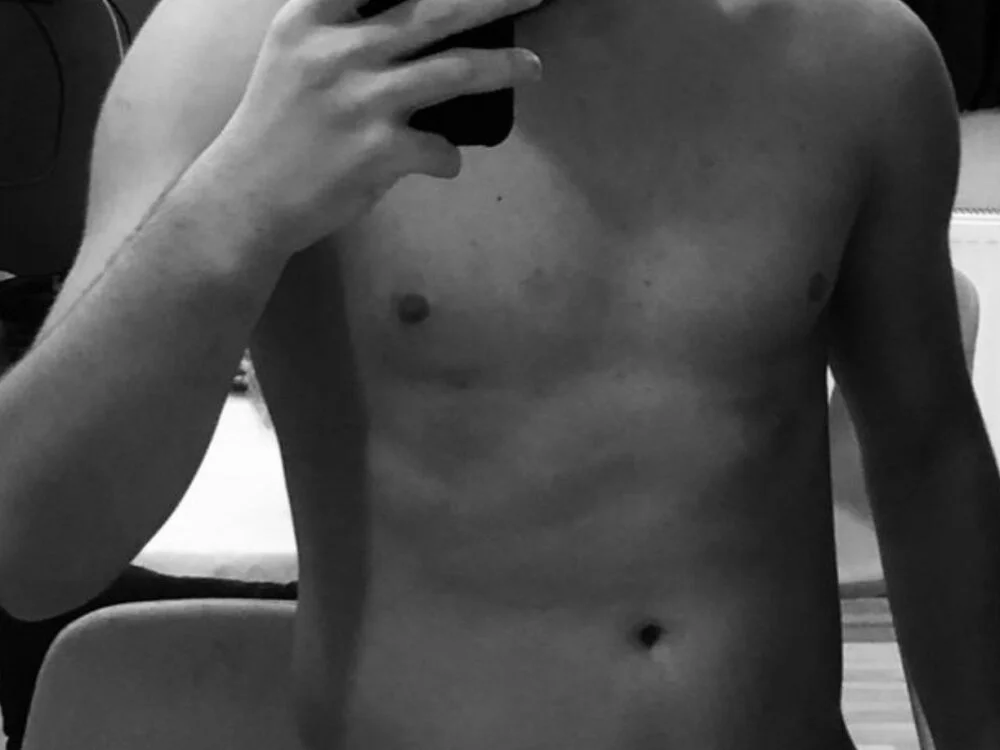 แชท XXX ออฟไลน์ของ -Derrick4u-