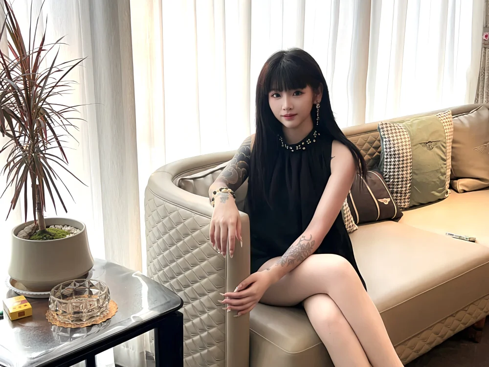 XIAOYUBB-2025's Offline XXX Chat