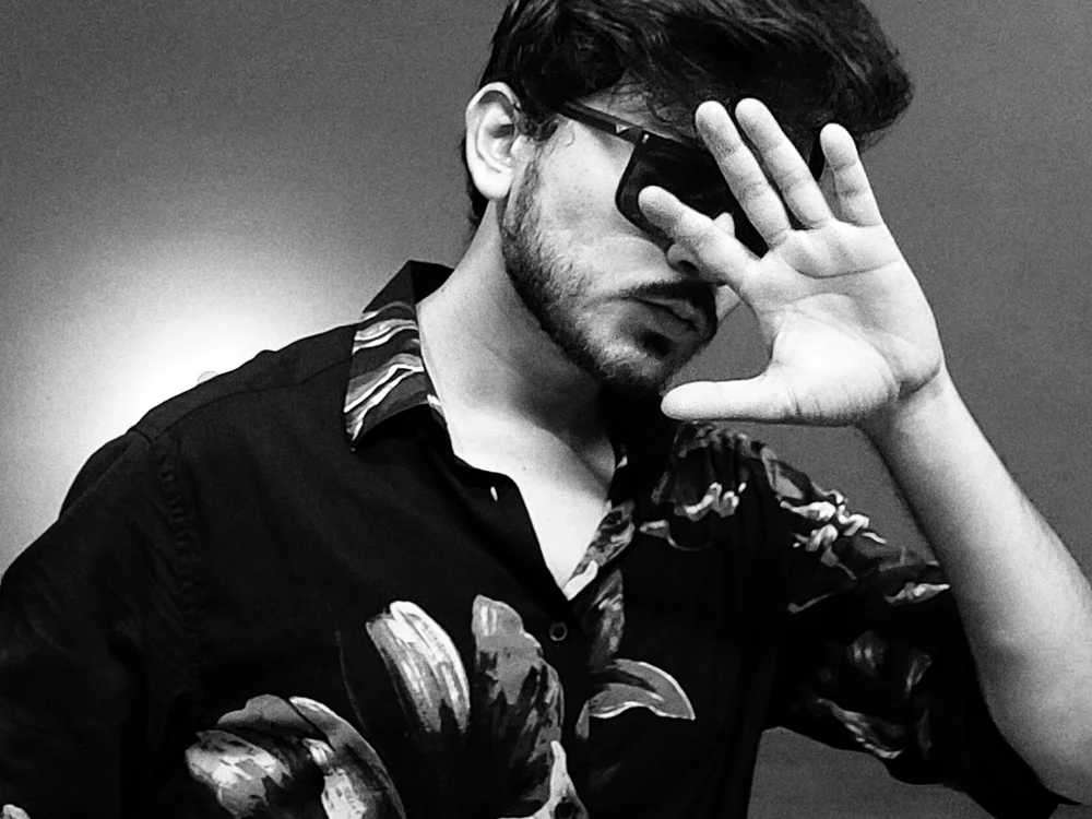 HornyAshar offline XXX-chatje