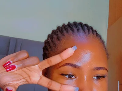 Cuteebony16