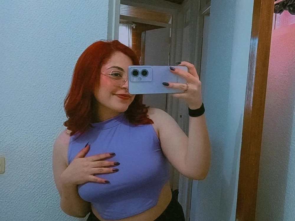 violet_petitee's Offline Chat Room