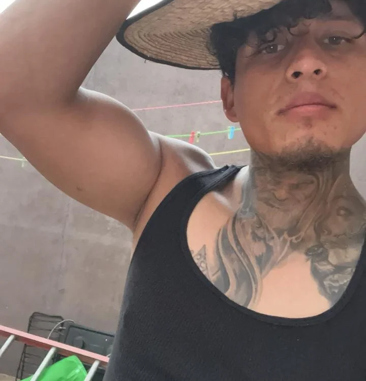 flaco15cmsn Offline XXX chat
