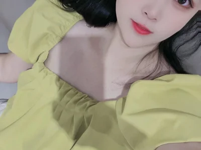 Fannywell webcam livesex profile in chinese cams