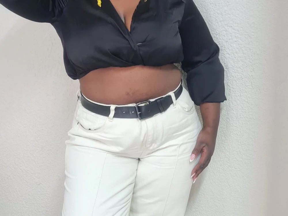 AfricanQueenZA's Offline Chat Room