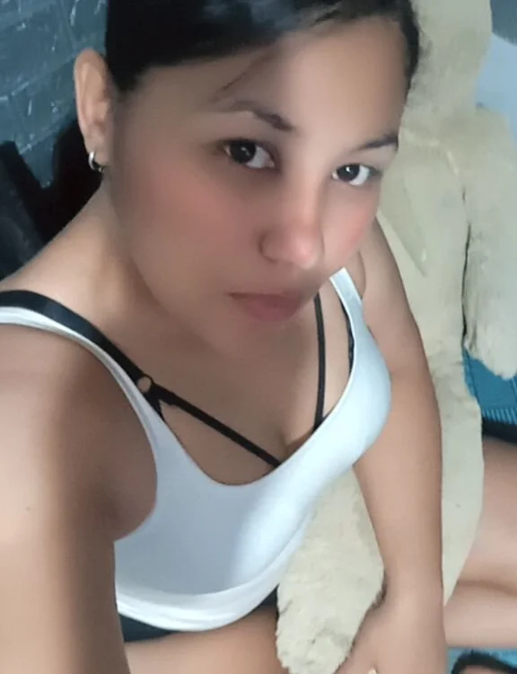 Nikolle_69 Offline Chatraum