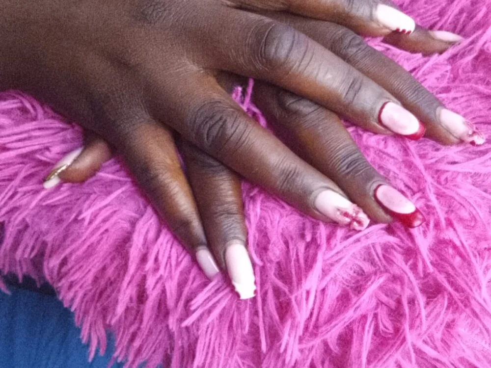 Skinoren Adlı Modelin Çevrimdışı XXX Sohbeti